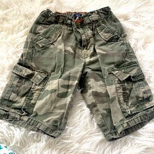 Gap kids army cargo shorts